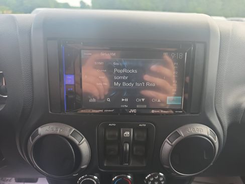 Used 2013 Jeep Wrangler Unlimited Sport AWD/4WD image 19