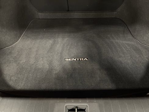 Used 2024 Nissan Sentra SR w/ Trunk Package image 12