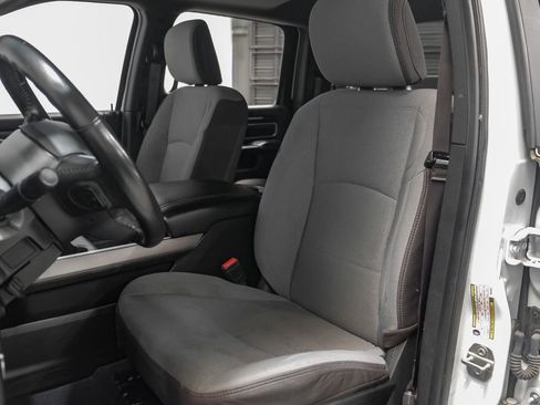 Used 2024 RAM 2500 Big Horn w/ Off Road Package image 32