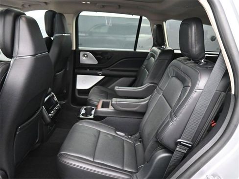 Used 2021 Lincoln Aviator Reserve w/ Equipment Group 202A image 27