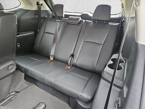 Used 2025 Toyota Highlander Limited AWD/4WD image 21