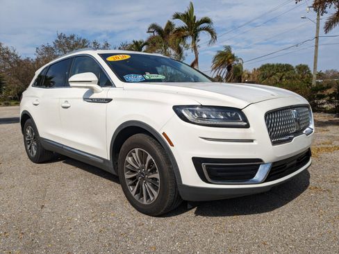 Used 2020 Lincoln Nautilus FWD w/ Equipment Group 101A image 2