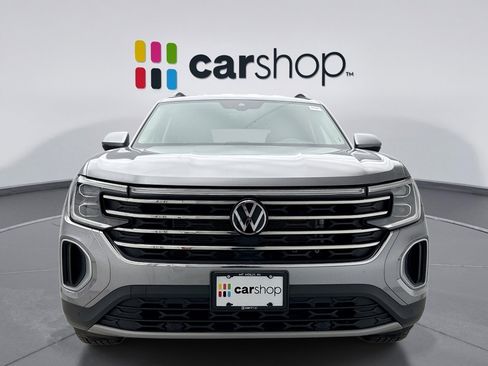 Used 2024 Volkswagen Atlas SE image 8