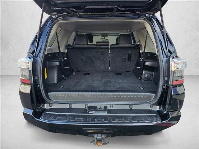 Used 2015 Toyota 4Runner SR5 Premium RWD image 10