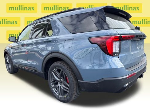 New 2026 Ford Explorer ST-Line image 4