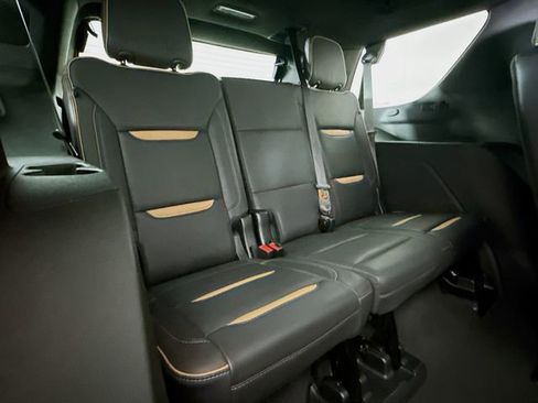 Used 2023 GMC Yukon AT4 w/ AT4 Premium Package image 34