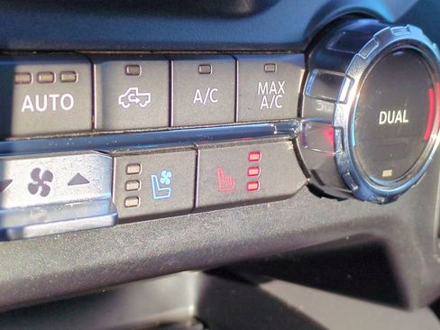 Certified 2024 Ford F250 Lariat w/ Lariat Ultimate Package image 38