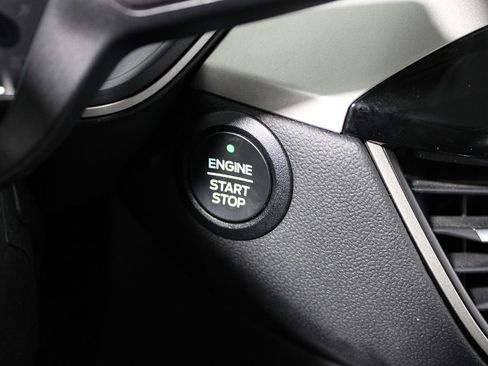 Used 2022 Ford Escape SE image 16