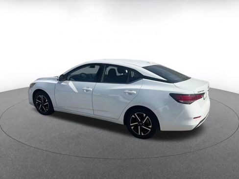 Used 2025 Nissan Sentra SV image 10