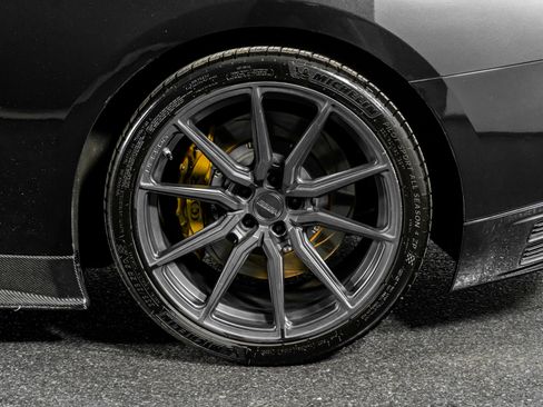 Used 2015 Nissan GT-R Black Edition image 17