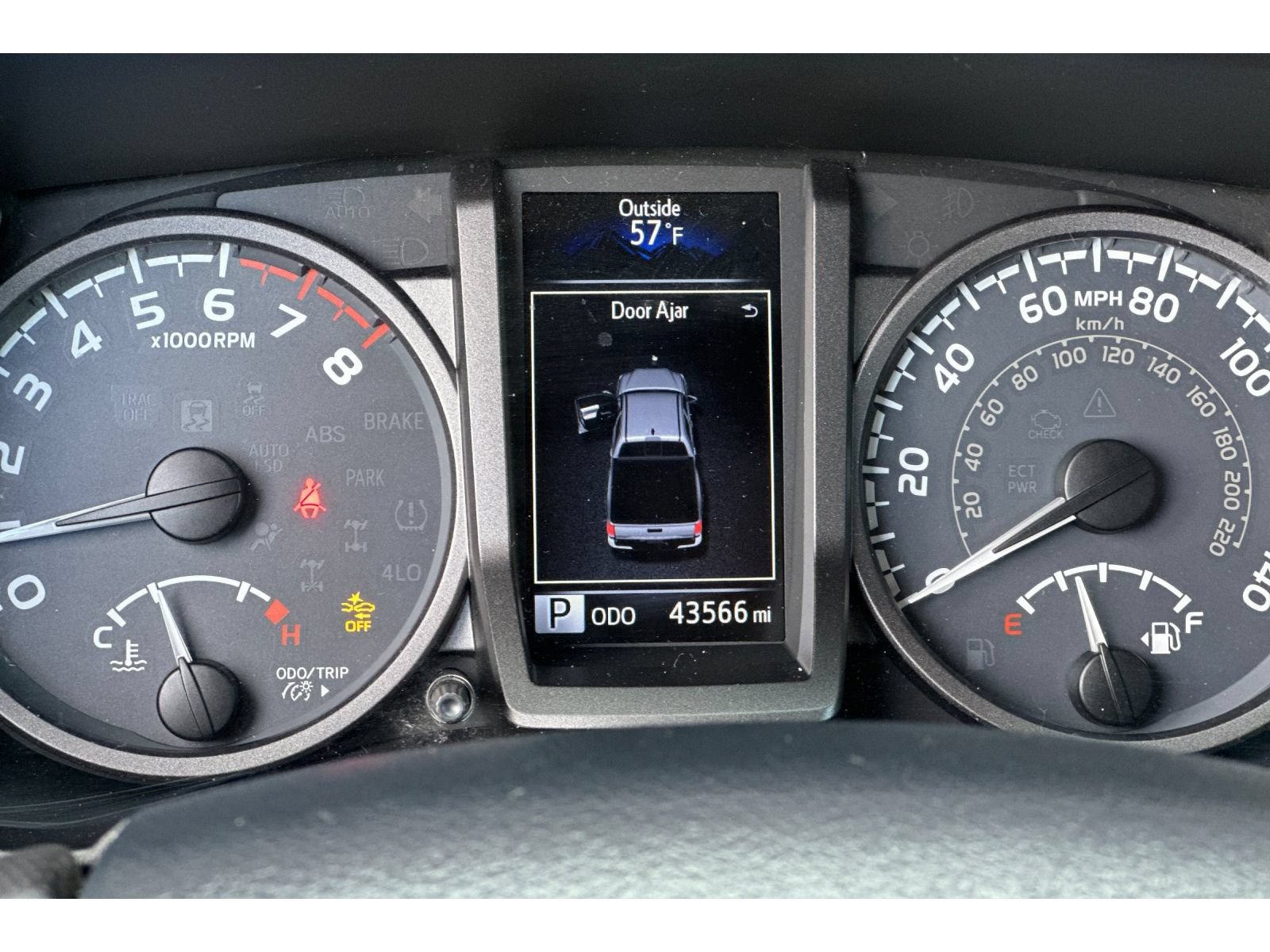 Used 2018 Toyota Tacoma TRD Pro AWD/4WD image 29