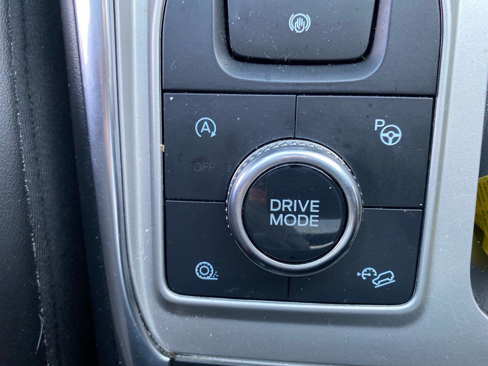 Used 2021 Ford Explorer Platinum w/ Equipment Group 601A AWD/4WD image 14