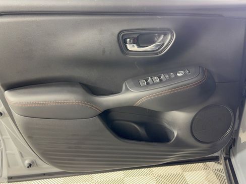 Certified 2025 Honda HR-V Sport image 14