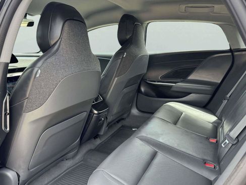 Used 2025 Lucid Air Pure RWD image 46