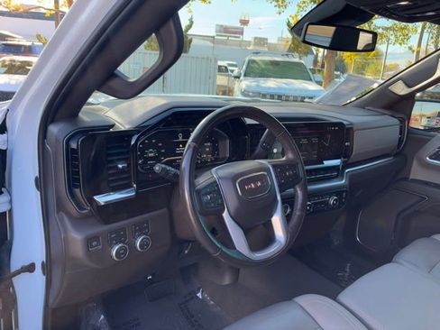 Certified 2022 GMC Sierra 1500 SLT image 12