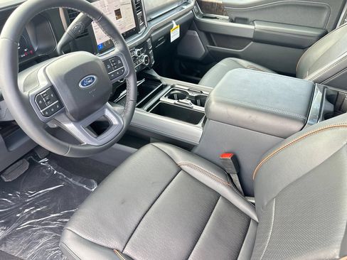 New 2026 Ford F250 Lariat w/ Black Appearance Package AWD/4WD image 10