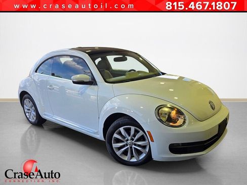 Used 2014 Volkswagen Beetle TDI image 1