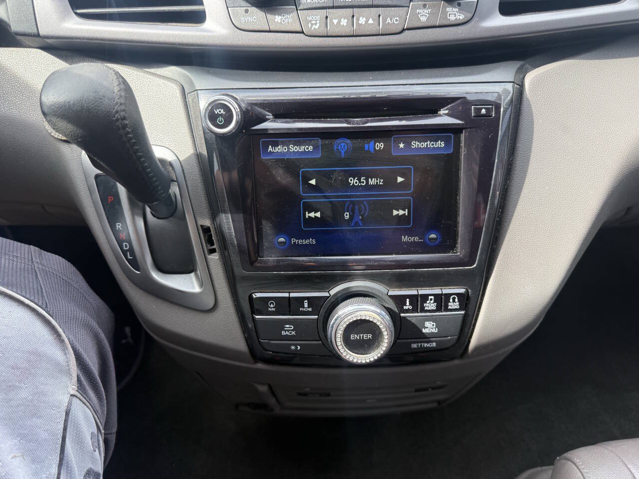 Used 2014 Honda Odyssey Touring Elite image 21