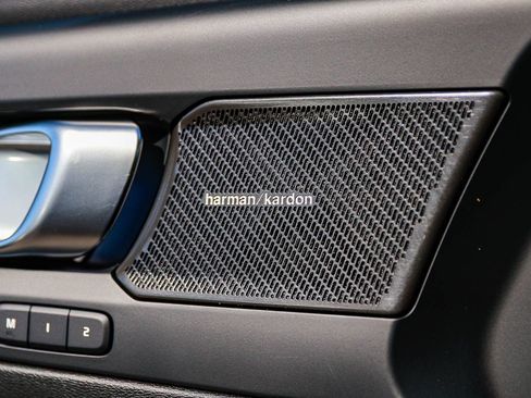 Certified 2026 Volvo XC40 B5 Ultra w/ Climate Package image 24