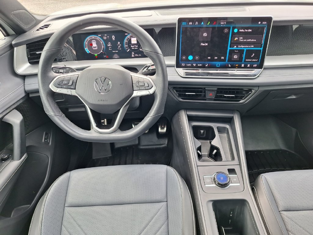 Used 2025 Volkswagen Tiguan SE R-Line AWD/4WD image 11