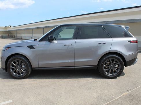 Used 2025 Land Rover Range Rover Sport SE image 5