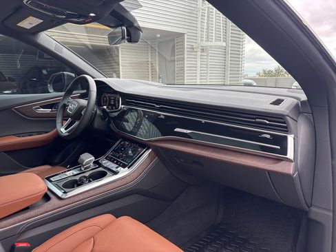 Used 2025 Audi Q8 Prestige image 15