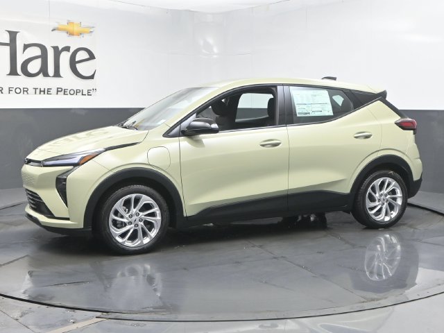 New 2027 Chevrolet Bolt LT w/ Comfort Package FWD image 11
