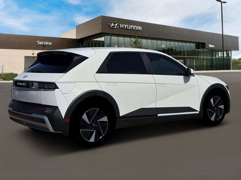 New 2026 Hyundai Ioniq 5 SEL image 9