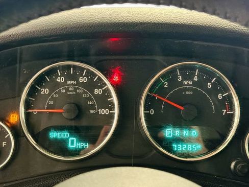 Used 2018 Jeep Wrangler Unlimited Sport w/ Connectivity Group AWD/4WD image 11