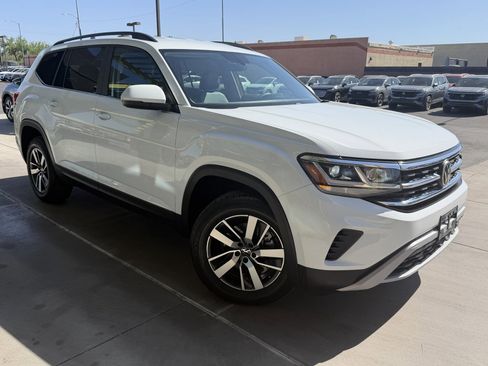 Used 2022 Volkswagen Atlas SE FWD image 6