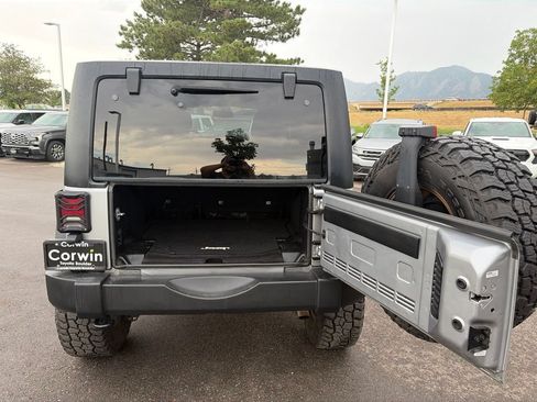 Used 2016 Jeep Wrangler Unlimited Sport w/ Quick Order Package 24S AWD/4WD image 17
