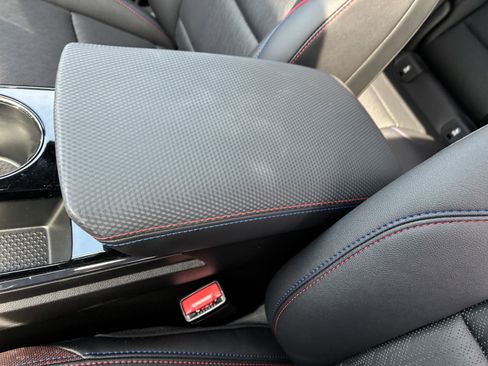 Used 2026 Chevrolet Equinox RS w/ Convenience Package III image 37