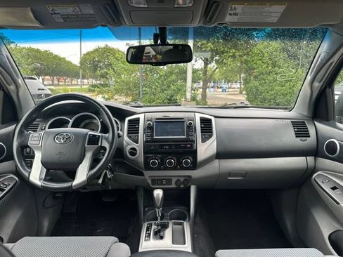 Used 2013 Toyota Tacoma 4x4 Double Cab w/ TRD Off-Road Pkg image 12