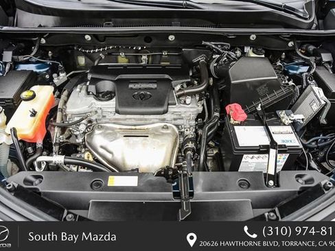 Used 2017 Toyota RAV4 Platinum w/ All Weather Liner Package FWD image 27