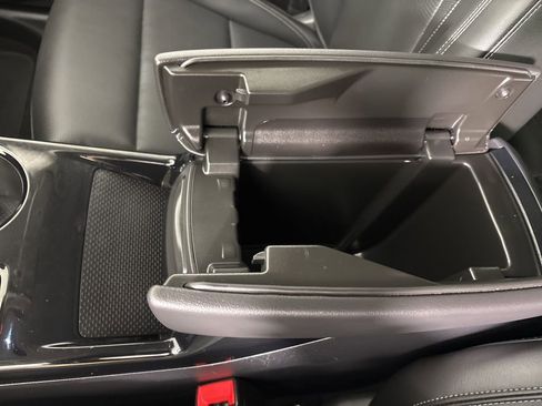 Used 2025 Buick Envision Preferred image 38