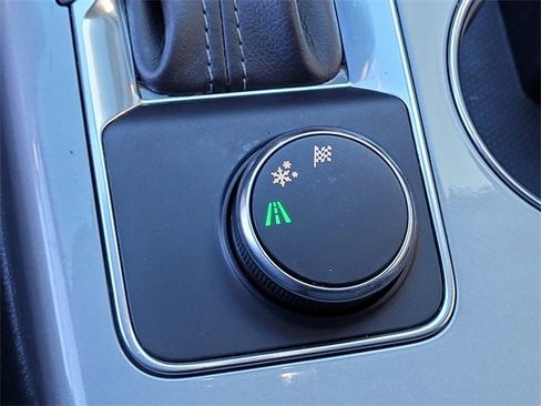 Used 2020 Chevrolet Blazer LT image 13