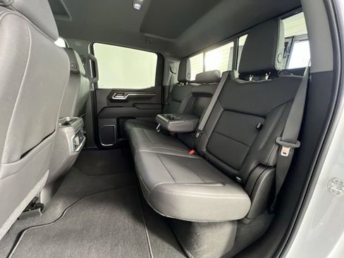 Used 2026 GMC Sierra 1500 SLT w/ SLT Premium Plus Package image 25