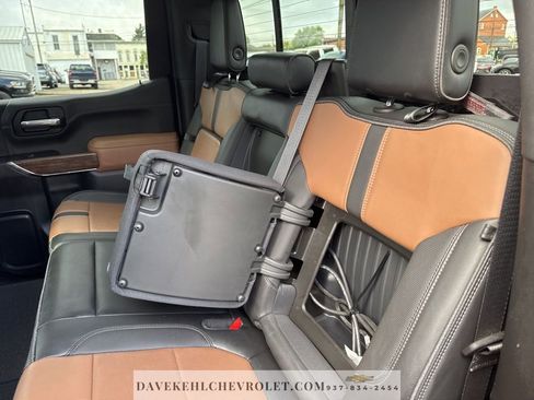 Used 2022 Chevrolet Silverado 1500 High Country w/ Z71 Off-Road Package image 22