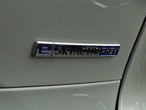 Certified 2024 MAZDA CX-90 Plug-In Hybrid w/ Premium Plus AWD/4WD image 36