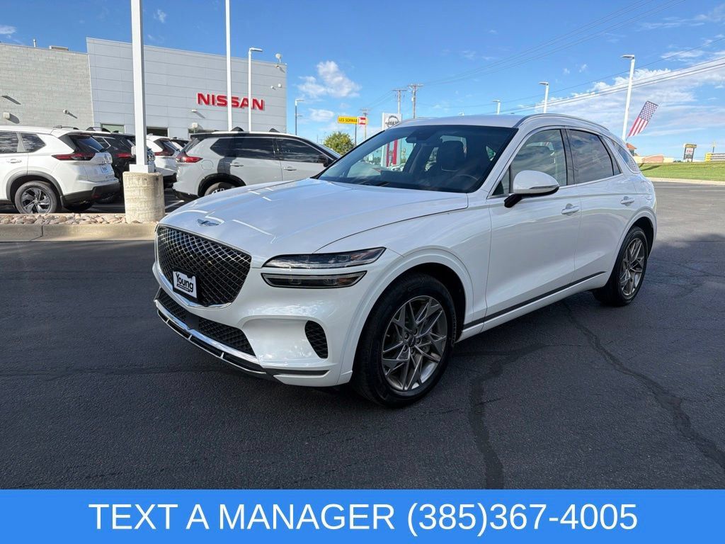 Used 2025 Genesis GV70 2.5T AWD/4WD image 8