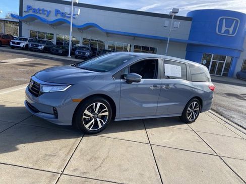 Used 2023 Honda Odyssey Touring image 5