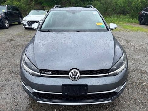 Used 2018 Volkswagen Golf Alltrack SE AWD/4WD image 2
