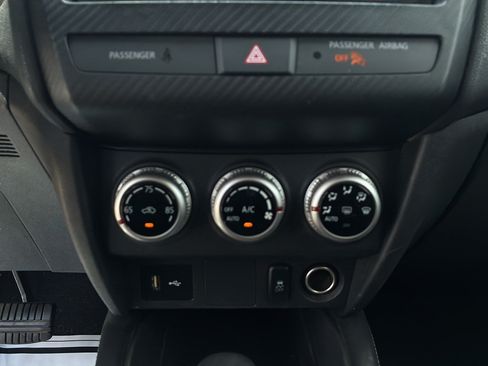Used 2021 Mitsubishi Outlander Sport ES FWD image 31