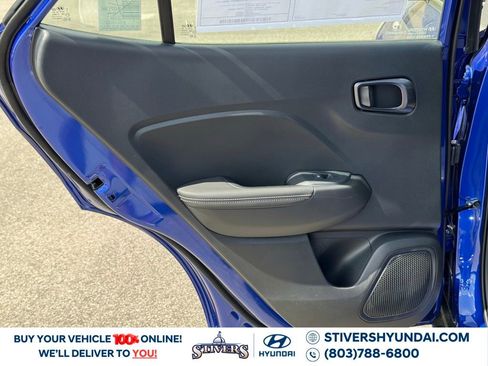 Certified 2025 Hyundai Venue Limited image 19