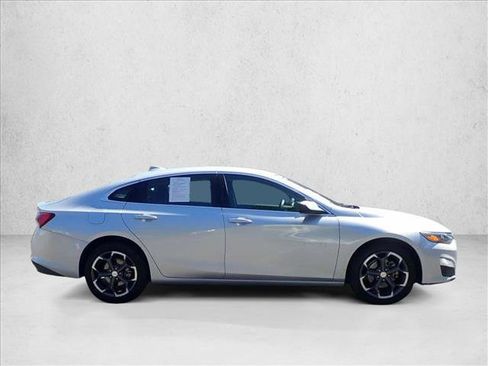 Used 2022 Chevrolet Malibu LT FWD image 5
