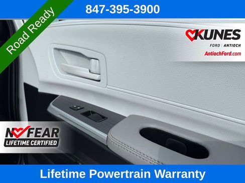 Used 2025 Toyota Sienna LE image 15