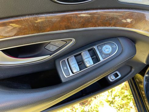 Used 2015 Mercedes-Benz S 550 4MATIC Sedan image 21
