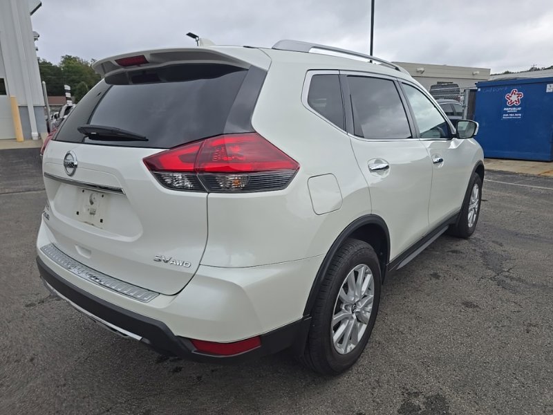 Used 2018 Nissan Rogue SV AWD/4WD image 8