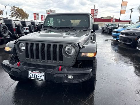 Used 2021 Jeep Wrangler Unlimited Rubicon AWD/4WD image 2