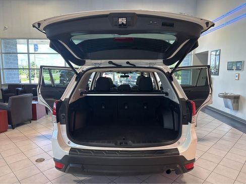Used 2023 Subaru Forester Premium AWD/4WD image 12